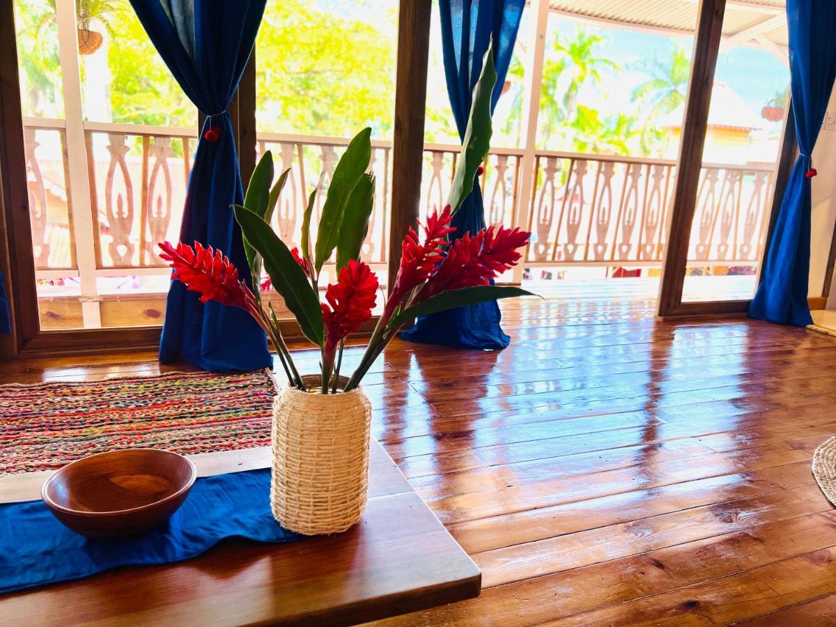 Hotel Casa Le Parc - Main Street Bocas del Toro Esterno foto